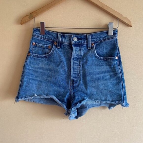 Levis Premium Ribcage Shorts Size 26 Urban Oasis Button Fly High Waist Cowgirl - Picture 2 of 15
